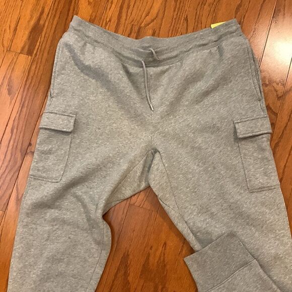 All in motion Men’s XL cargo sweatpants/joggers with elastic waist - Picture 4 of 7